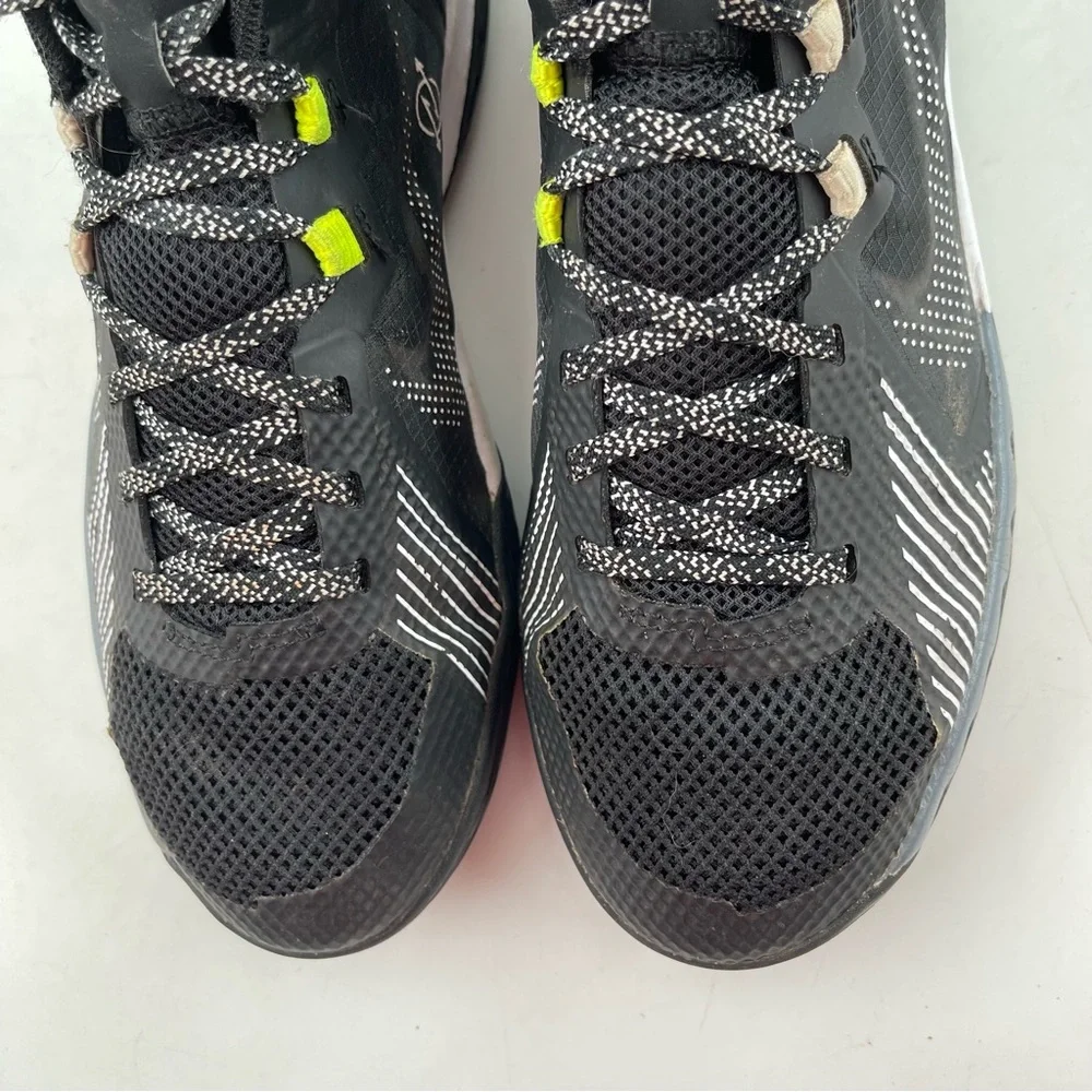 Nike excellent preowned